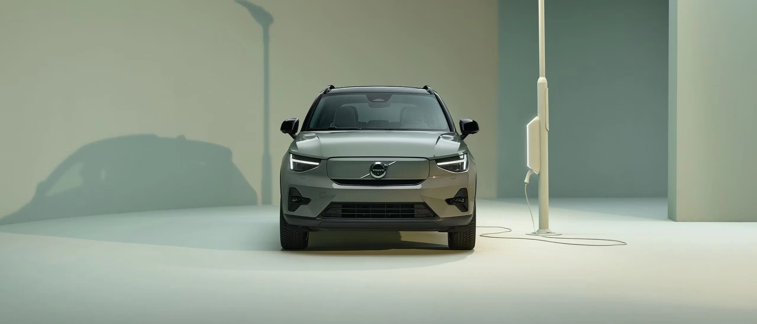 Volvo - EX40