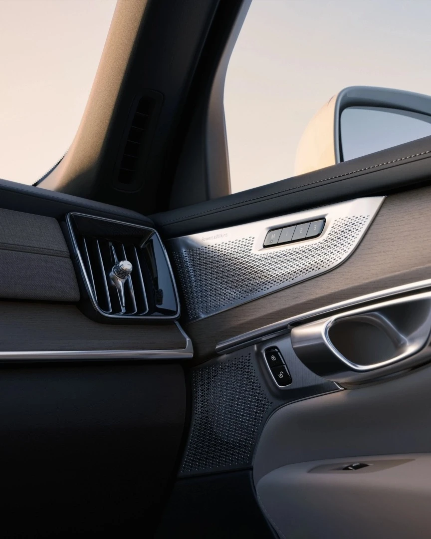 Volvo - XC90